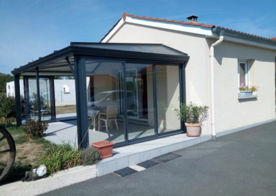 FERMETURES LATÉRALES D&rsquo;UN AUVENT