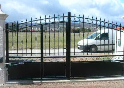 Pose de portail motorisé - Lapendry