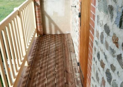 Balcon balustrade avec plancher bois - Lapendry