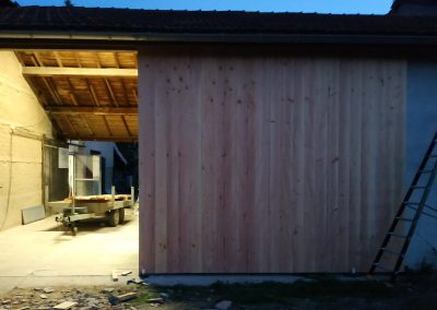 Porte de dépôt en douglas