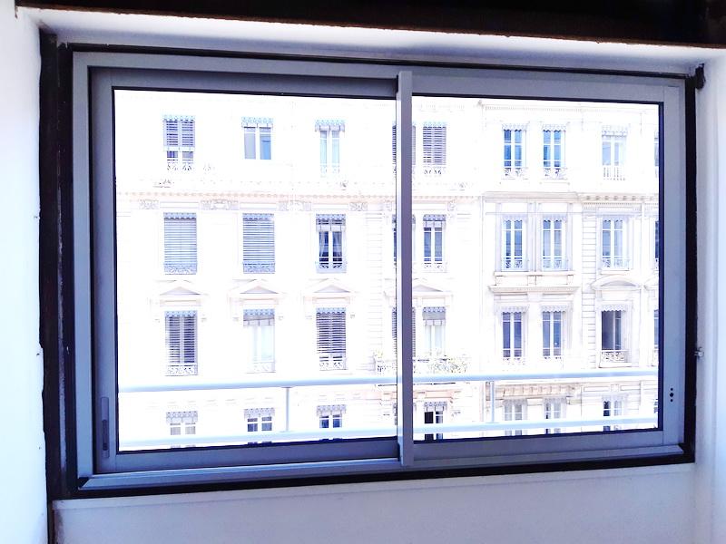 Lapendry menuiserie changement fenêtres, baie vitree, pose volets roulants, lyon