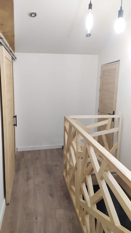 garde corps design conçu et posé par Lapendry menuiserie Loire