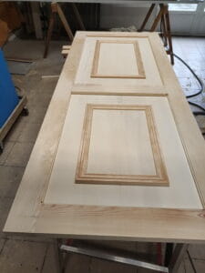 Lapendry menuiserie participe à la rénovation d'une maison bourgeoise dans la loire. Tous les travaux de l'équipe sont sur mesur