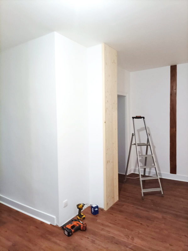 pose embrassures hautes et tablettes bois sur mesure par Lapendry menuiserie Loire